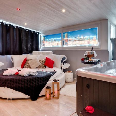 Suite Brooklyn Jacuzzi Vichy Extérieur photo
